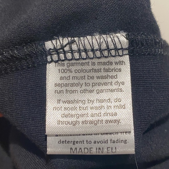 Backless black stretchy mini dress with neon details - Picture 5 of 6